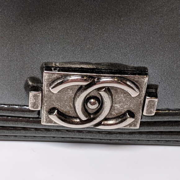 SOLD Chanel Grey Boy Bi-fold Patent Leather Wallet - Picture 4 of 8